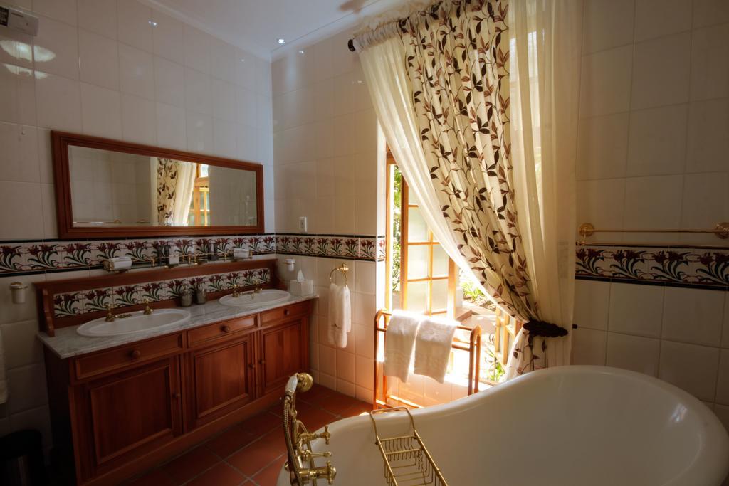 Kleine Constantia Boutique Guest House Roodepoort Rum bild